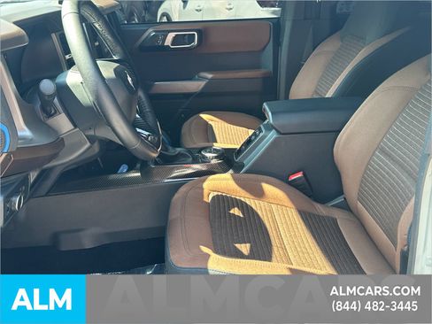 Used 2022 Ford Bronco Outer Banks AWD/4WD image 10