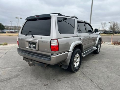 Used 2002 Toyota 4Runner SR5 image 8
