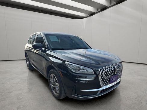 Used 2025 Lincoln Corsair AWD image 7