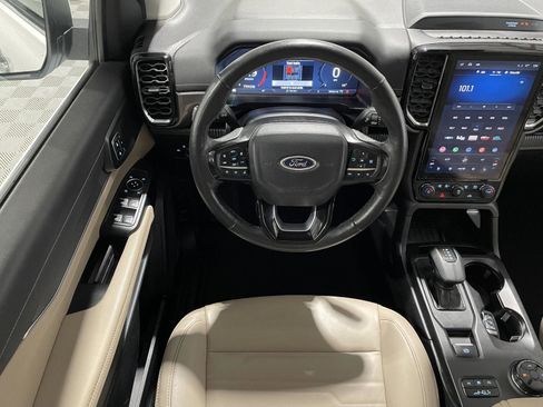 Used 2024 Ford Ranger Lariat w/ FX4 Off-Road Package image 11