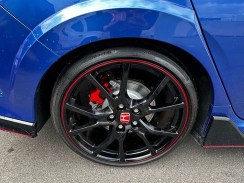 Used 2018 Honda Civic Type R image 12