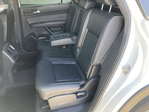 Used 2021 Volkswagen Atlas Cross Sport SEL R-Line image 36