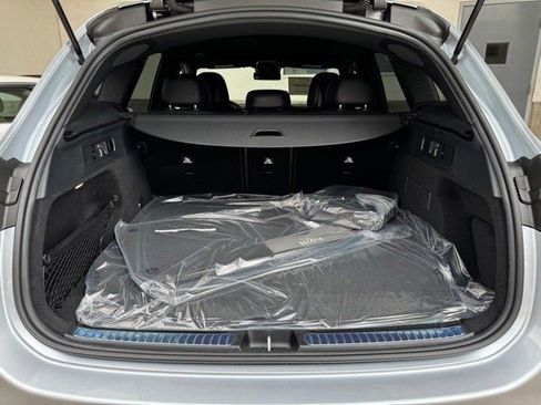 New 2025 Mercedes-Benz GLC 350e 4MATIC image 17