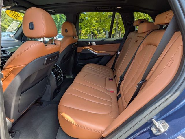Used 2019 BMW X5 xDrive40i w/ Convenience Package AWD/4WD image 14