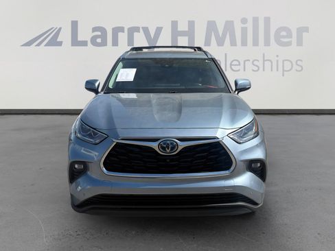 Used 2021 Toyota Highlander Limited image 8
