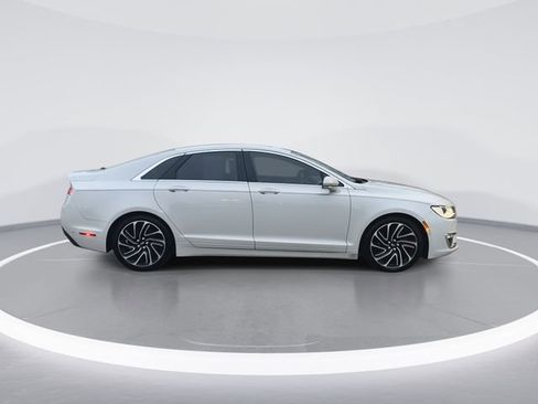 Used 2020 Lincoln MKZ Reserve w/ Elements Package image 10