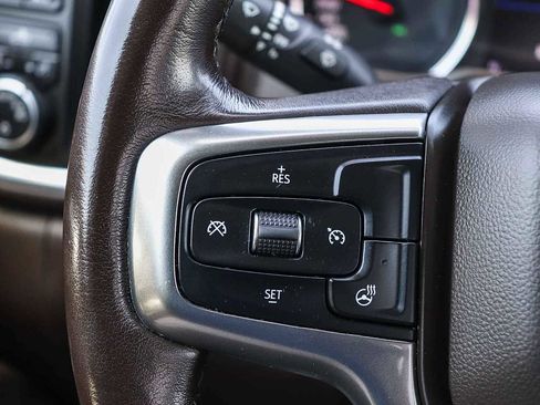 Used 2021 Chevrolet Silverado 1500 LT AWD/4WD image 24