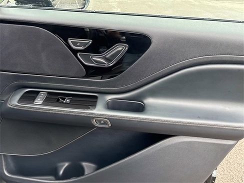 Certified 2025 Lincoln Aviator AWD image 24