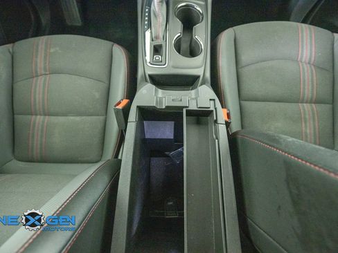 Used 2022 Chevrolet Equinox RS w/ LPO, Floor Liner Package FWD image 31