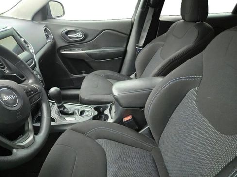 Used 2020 Jeep Cherokee Latitude image 5