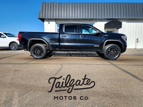 Used 2020 GMC Sierra 1500 Elevation w/ Elevation Value Package image 1