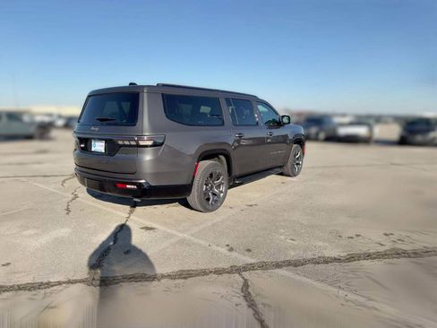 New 2026 Jeep Grand Wagoneer L Limited image 12