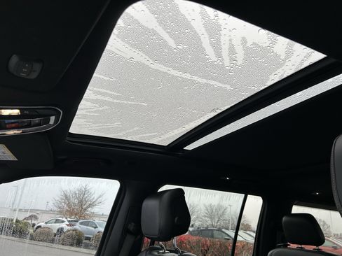 Used 2023 Jeep Wagoneer Series II image 20