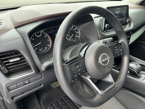 Certified 2023 Nissan Rogue SV image 14