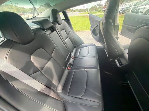 Used 2018 Tesla Model 3 Long Range RWD image 22