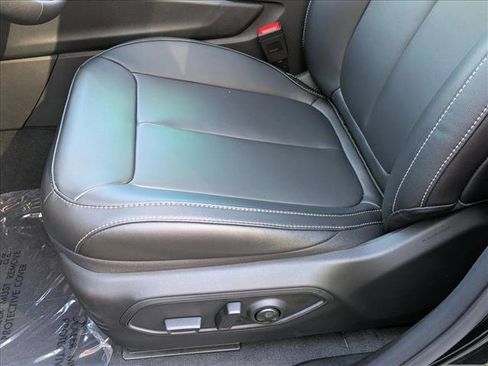 New 2025 Jeep Grand Cherokee L Limited image 4