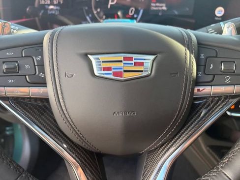 Used 2026 Cadillac CT5 V RWD image 7