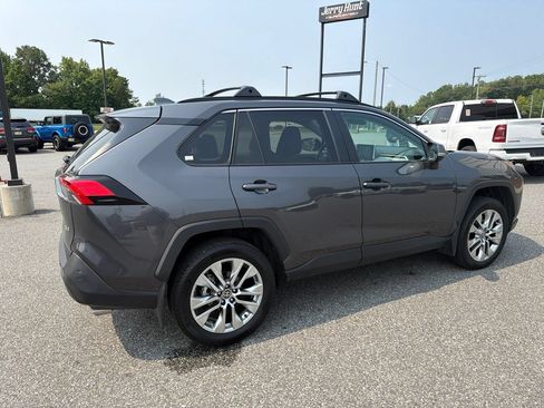 Used 2025 Toyota RAV4 XLE Premium FWD image 10