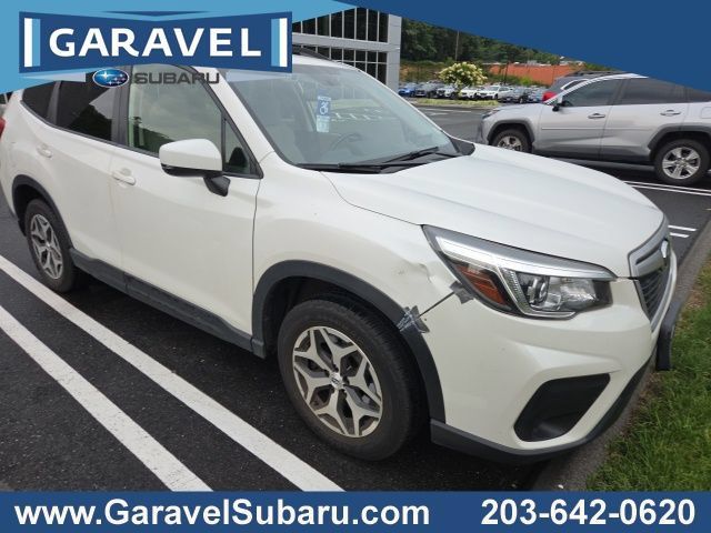 Used 2020 Subaru Forester Premium AWD/4WD image 1