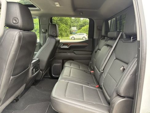 Used 2023 GMC Sierra 1500 Denali AWD/4WD image 11