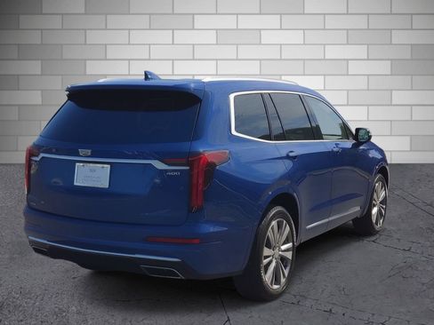 Used 2024 Cadillac XT6 Premium Luxury AWD/4WD image 4
