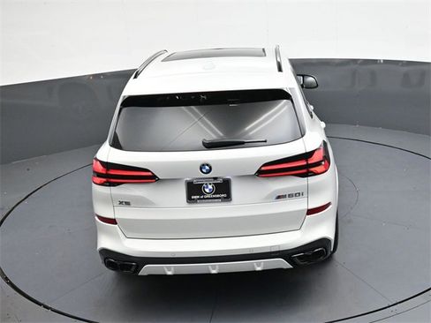 New 2026 BMW X5 M60i w/ Climate Comfort Package image 21