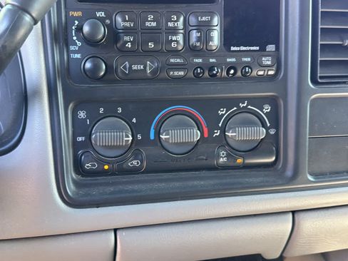 Used 2000 Chevrolet Silverado 1500 LS AWD/4WD image 12