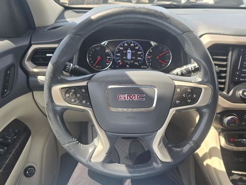 Used 2022 GMC Acadia Denali w/ Denali Ultimate Package AWD/4WD image 7