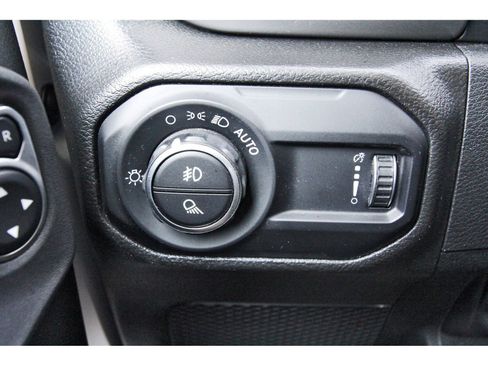 Used 2023 Jeep Gladiator Sport image 19