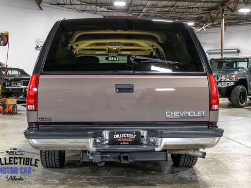 Used 1997 Chevrolet Suburban 2WD w/ Preferred Equipment Group 3 image 16