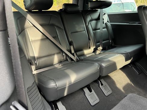 New 2025 Lincoln Navigator L Reserve w/ Jet Appearance Package image 11