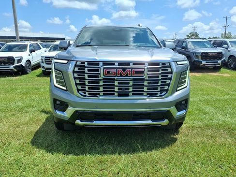 New 2026 GMC Yukon Denali w/ LPO, Floor Liner Package AWD/4WD image 2