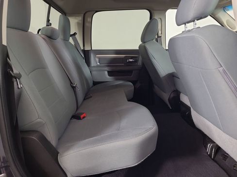 Used 2020 RAM 1500 Classic SLT image 20