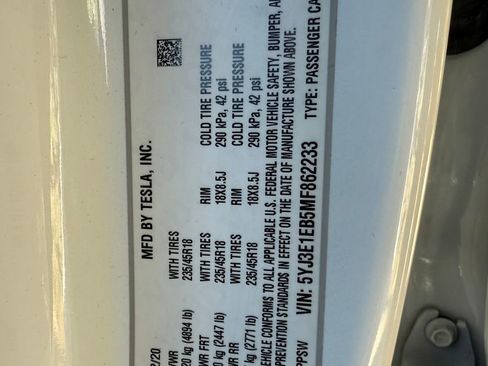 Used 2021 Tesla Model 3 Long Range image 40