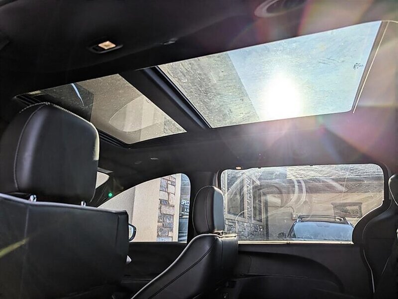 Used 2026 Chrysler Pacifica Limited FWD image 27
