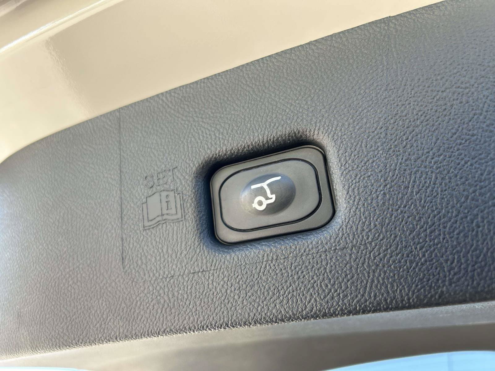 Certified 2023 Lincoln Nautilus Reserve FWD image 16