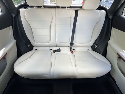 Certified 2026 Mercedes-Benz GLC 300 4MATIC image 15