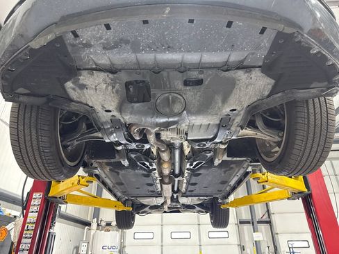 Used 2013 Cadillac XTS Premium AWD/4WD image 26