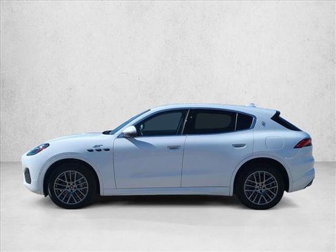 Used 2024 Maserati Grecale GT image 9
