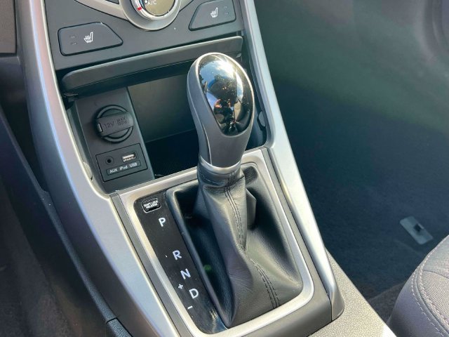 Used 2014 Hyundai Elantra SE w/ Option Group 02 FWD image 28