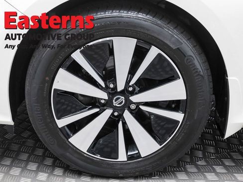 Used 2022 Nissan Altima 2.5 SV w/ SV Premium Package AWD/4WD image 30