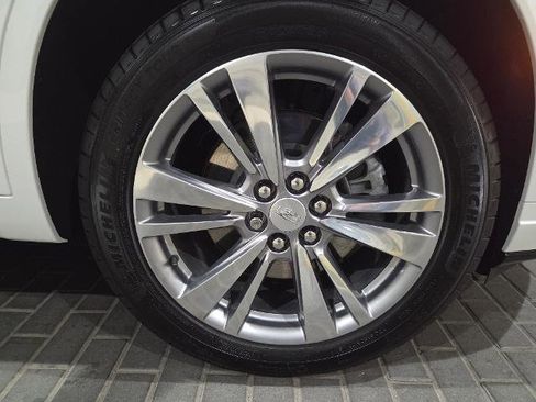 Used 2024 Cadillac XT6 Premium Luxury w/ Technology Package image 9