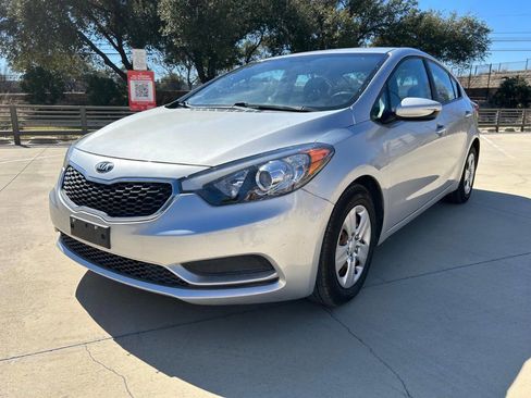 Used 2016 Kia Forte LX image 5