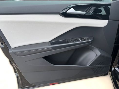 New 2026 Volkswagen Taos S FWD image 17