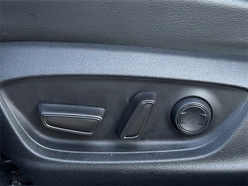 Used 2023 Toyota Camry SE image 26