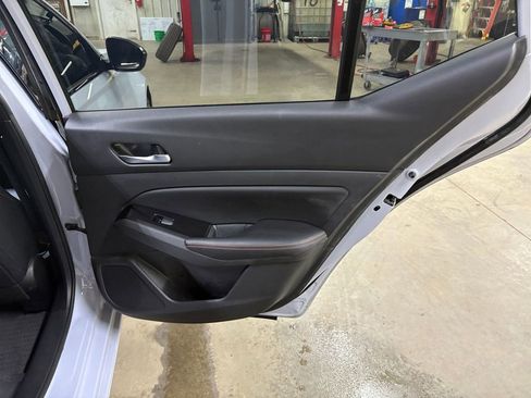 Used 2023 Nissan Altima 2.5 SR image 14