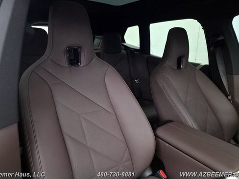 Used 2024 BMW iX xDrive50 w/ Sport Package AWD/4WD image 22