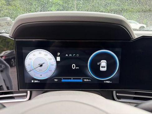 Certified 2025 Hyundai Elantra SEL FWD image 21
