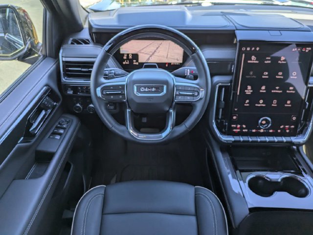 Used 2026 GMC Yukon Elevation AWD/4WD image 18