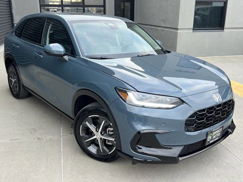 Used 2025 Honda HR-V EX-L image 6